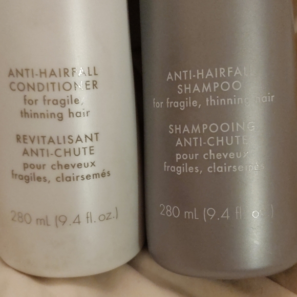 Anti-Hairfall Shampoo & Conditioner - Picture 2 of 6